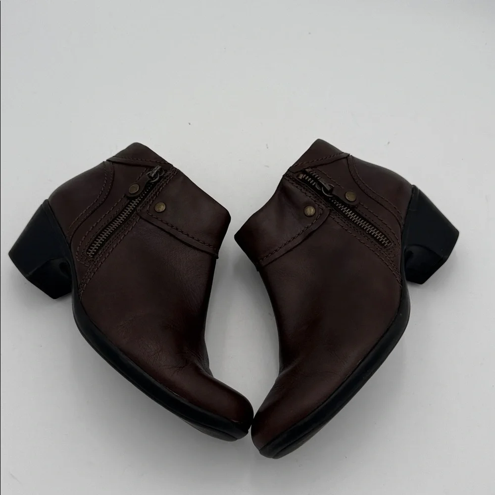 Clarks Elegant Brown Ankle Boots women 9M casual office retro comfort Y2K